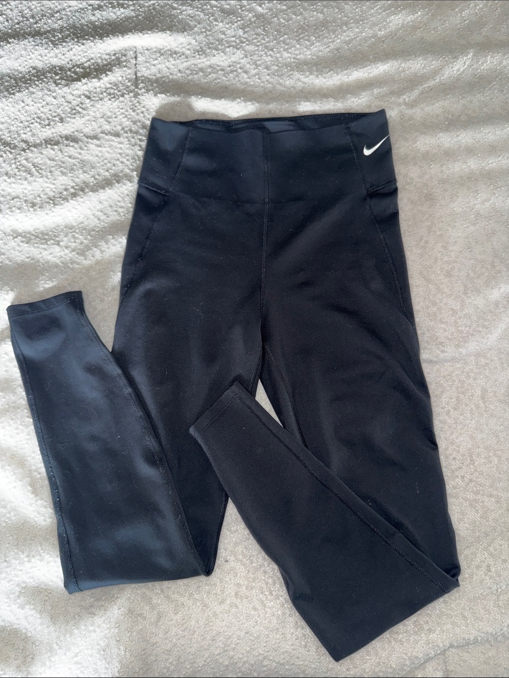 Women’s black high waist Nike dri- fit leggings